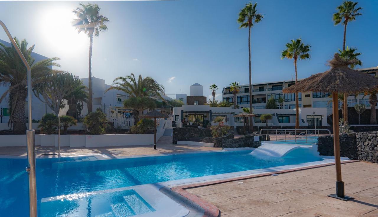 Luxury Estudio En Playa Roca A Primera Linea Del Mar Costa Teguise Exterior photo