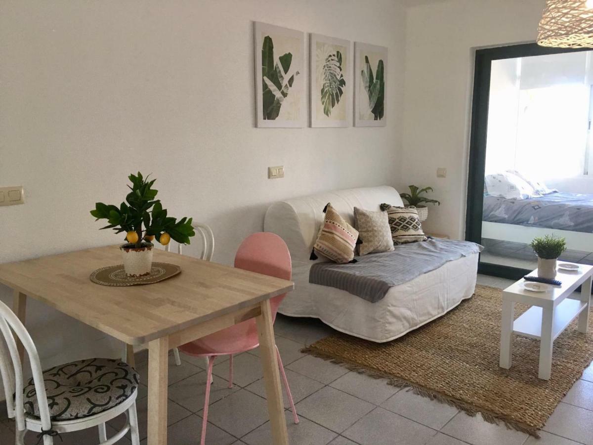 Luxury Estudio En Playa Roca A Primera Linea Del Mar Costa Teguise Exterior photo