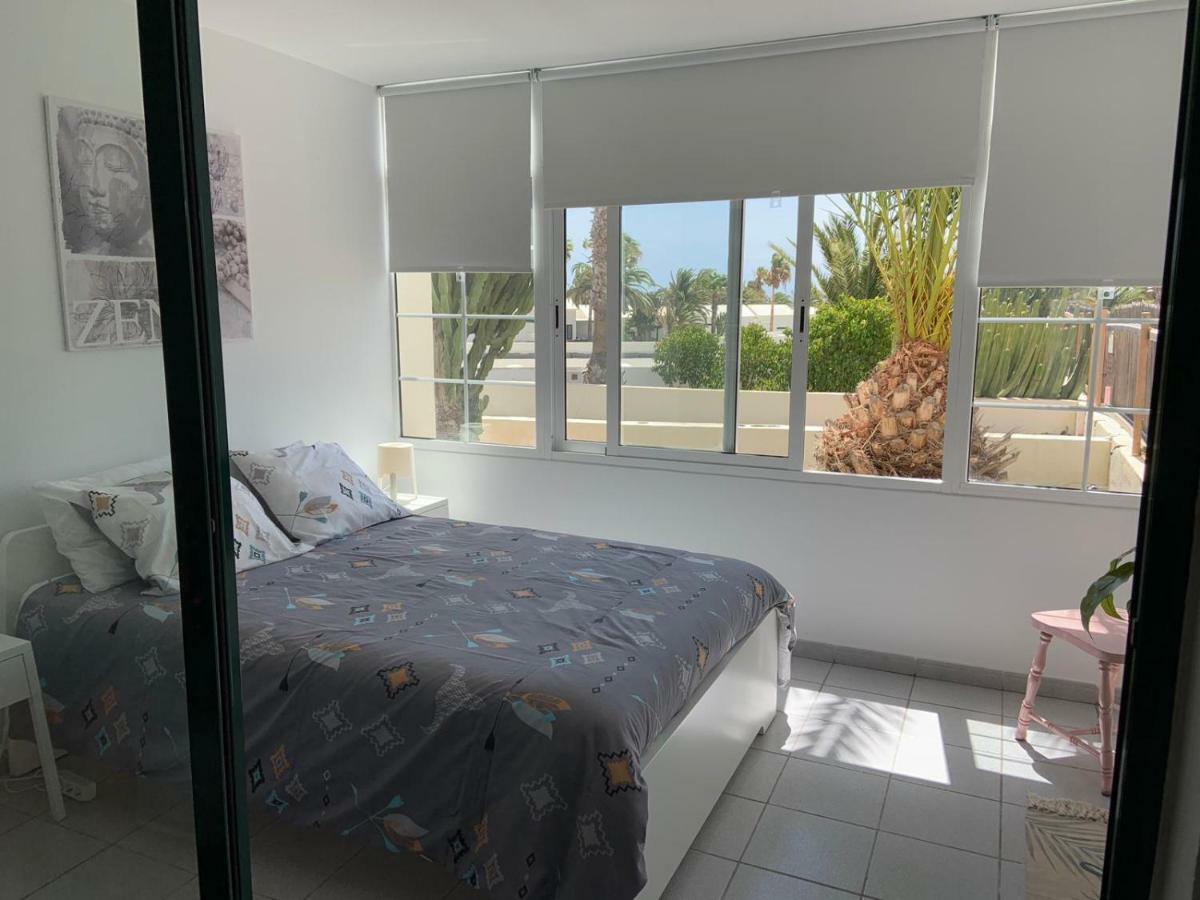 Luxury Estudio En Playa Roca A Primera Linea Del Mar Costa Teguise Exterior photo