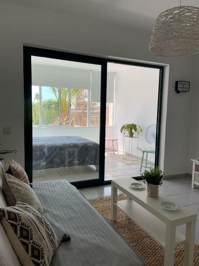 Luxury Estudio En Playa Roca A Primera Linea Del Mar Costa Teguise Exterior photo